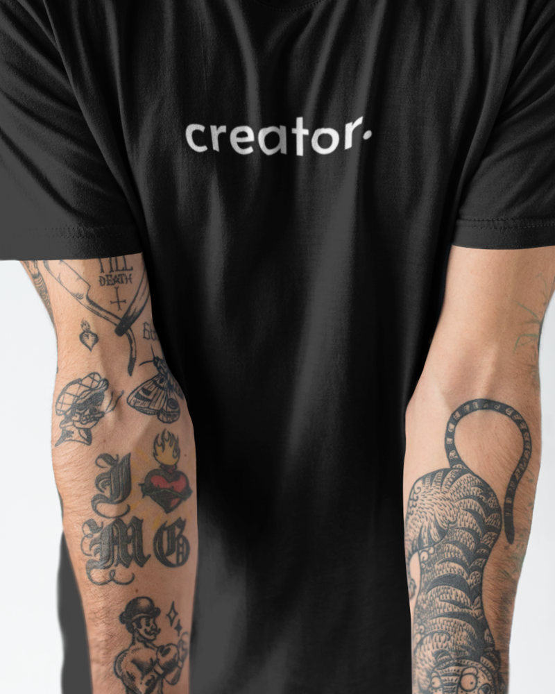 MUSIC+ "creator." GRAPHIC T-SHIRT (BLACK)